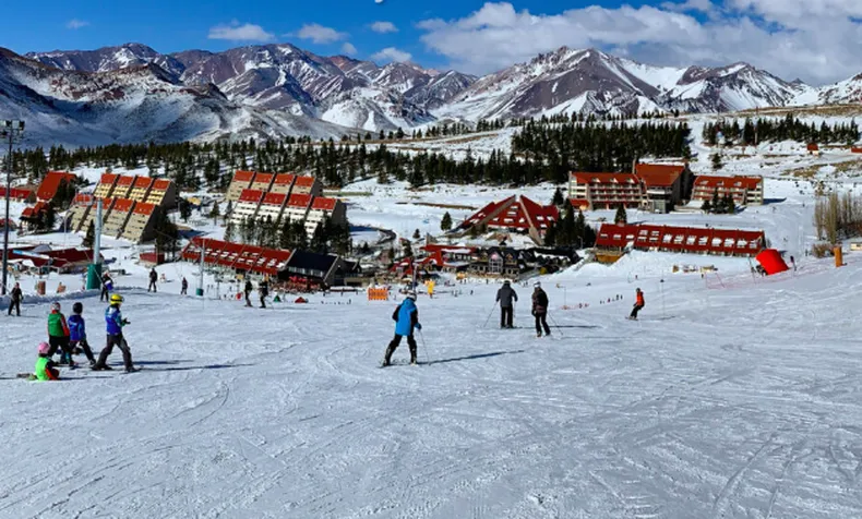 Visitar San Rafael tendrá un beneficio especial en el centro de esquí Las Leñas: promoción exclusiva