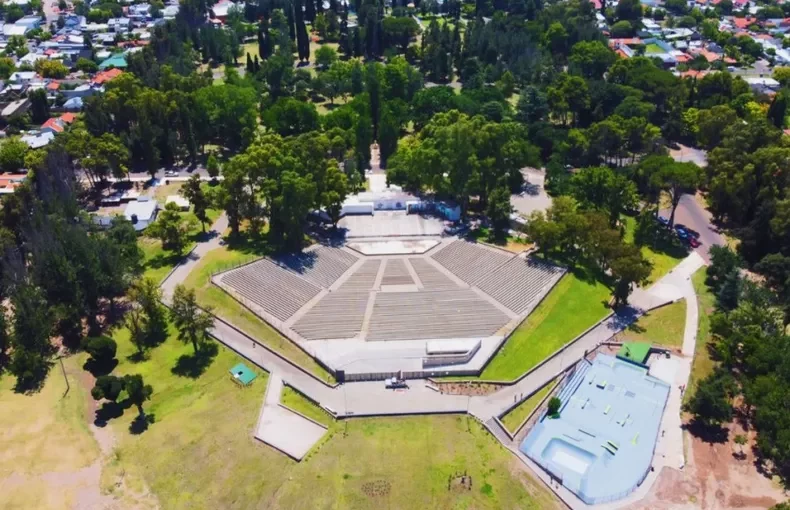 DOMINGO: GRAN FESTEJO POR EL DÍA DEL AMIGO EN EL PARQUE DE LOS JÓVENES